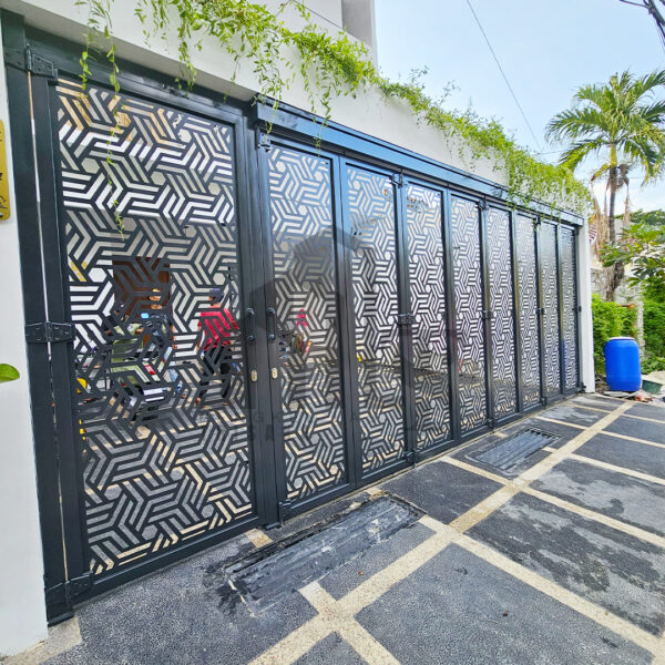 Pintu lipat laser cutting BSD Tangerang