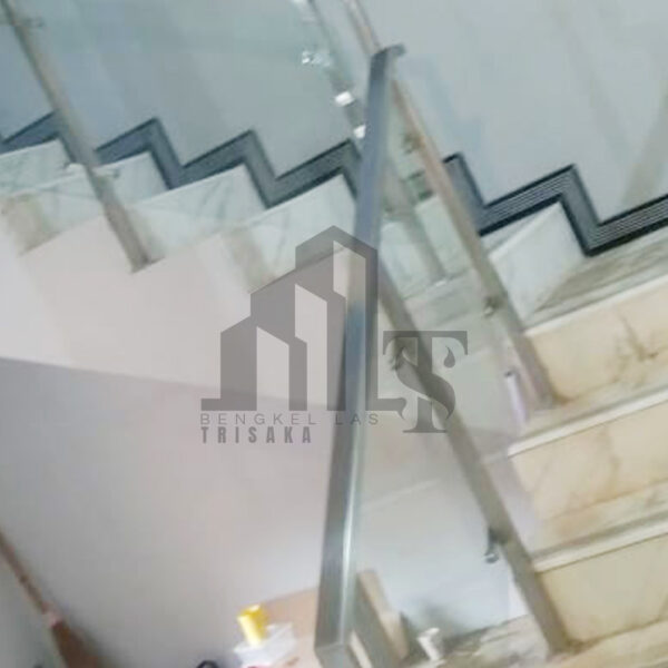 Pintu lipat laser cutting dan railing kaca bogor jawa barat